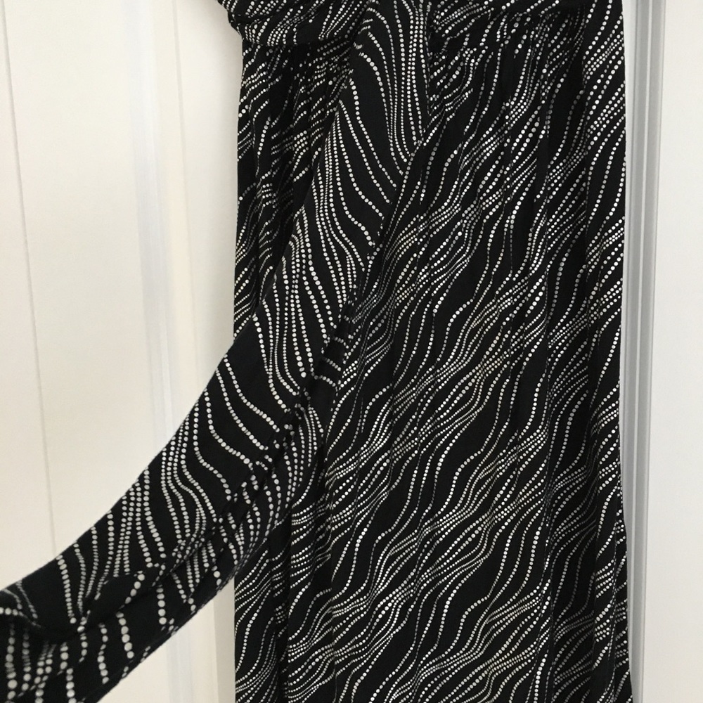 EXPRESS black and silver dress - Picture 2 of 7